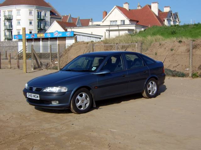 Nase auto na plazi vo W-S-M